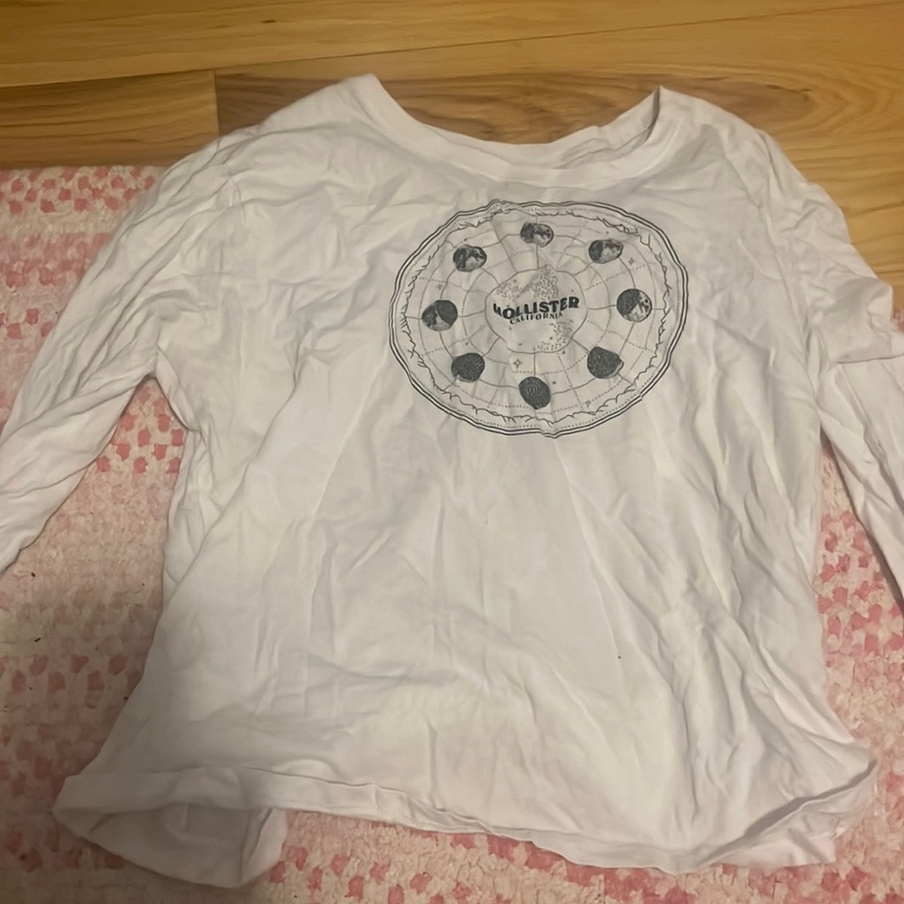 hollister shirt